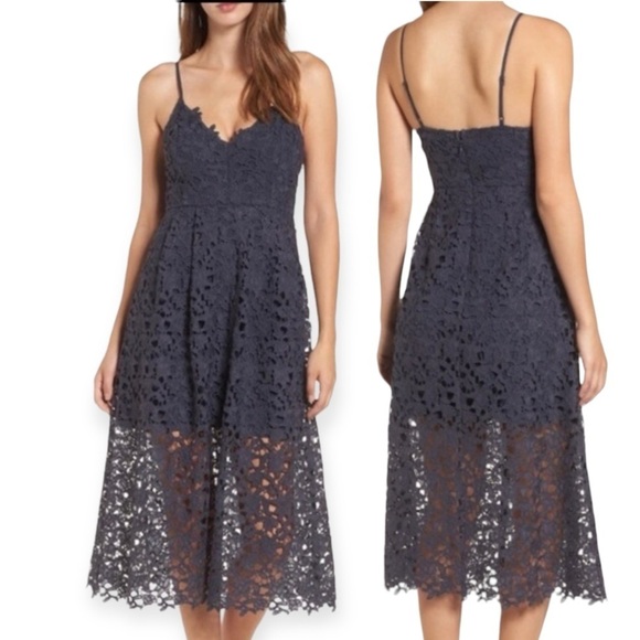 🌻ASTR The Label Dark Eggplant Lace A-Line Midi Dress Size Small - Picture 1 of 9